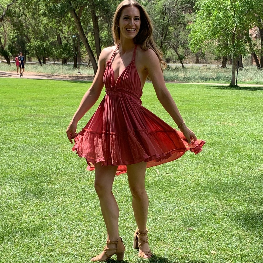 Dusty rose babydoll dress with adjustable waist bust and halter ties S4/6